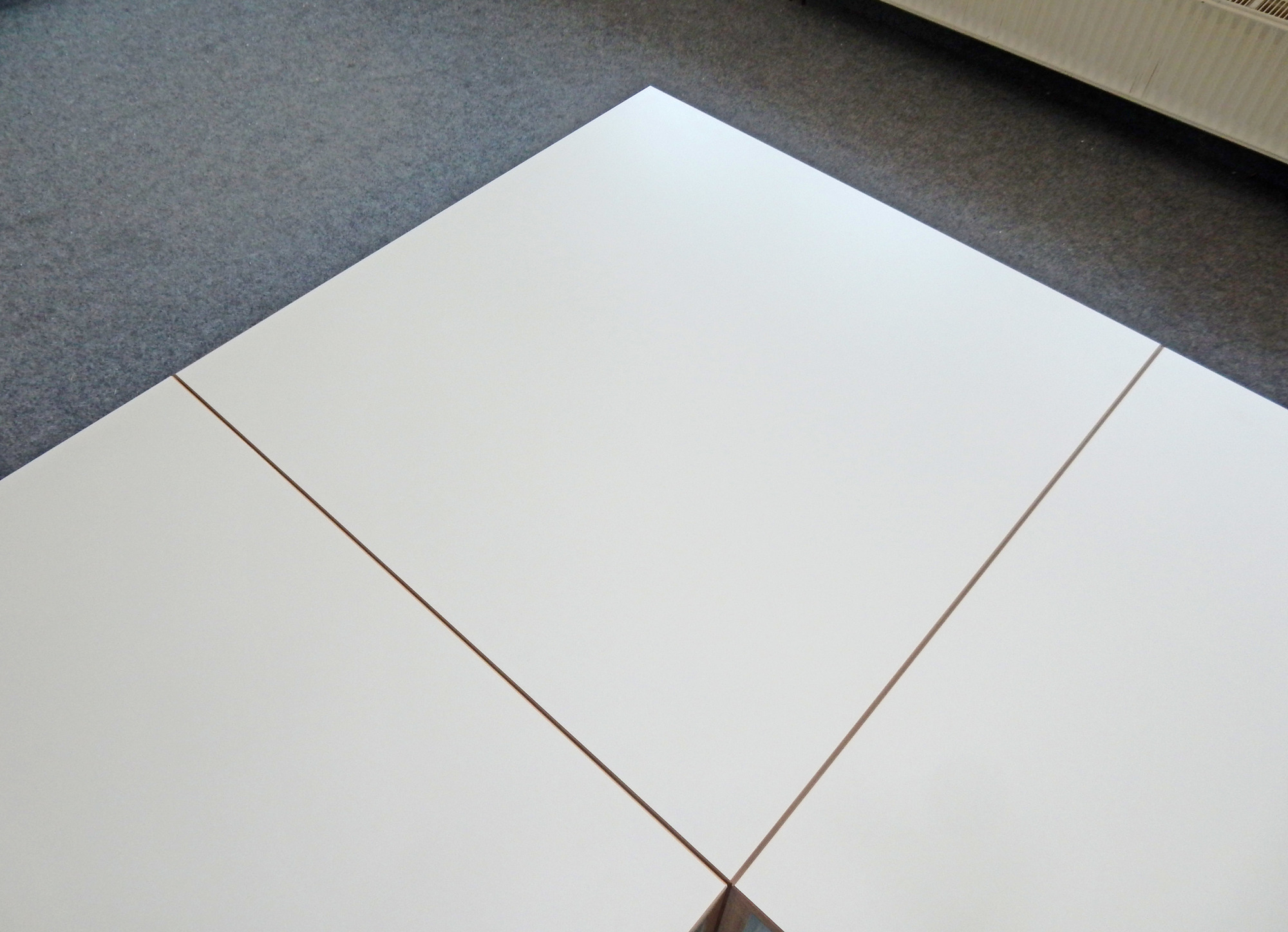 Freistell Tisch klein Tojo