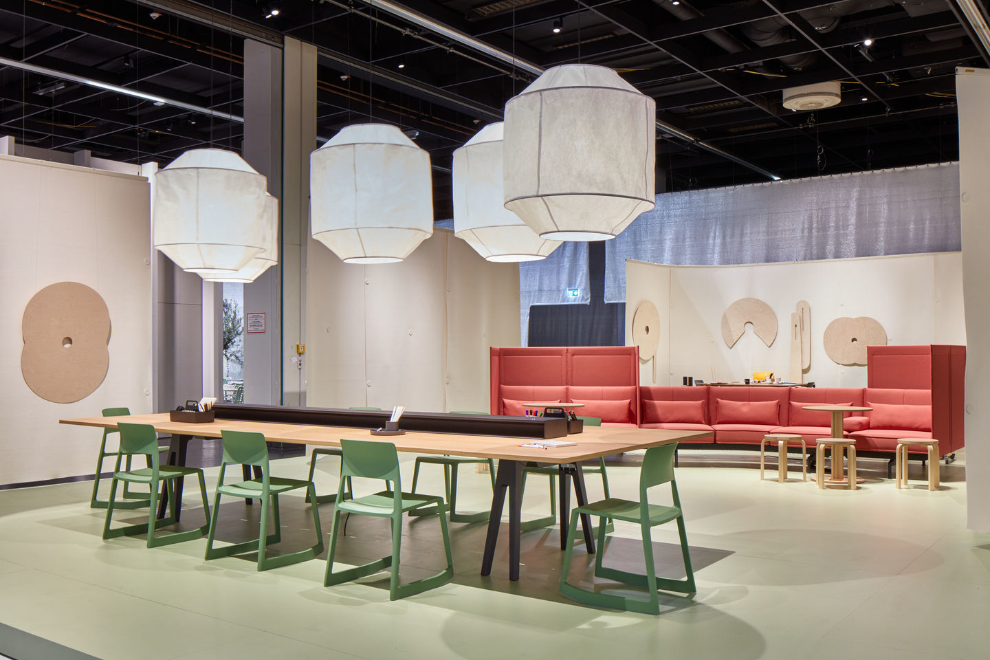 Tip Ton RE Stuhl Kunststoff Vitra Koralle
