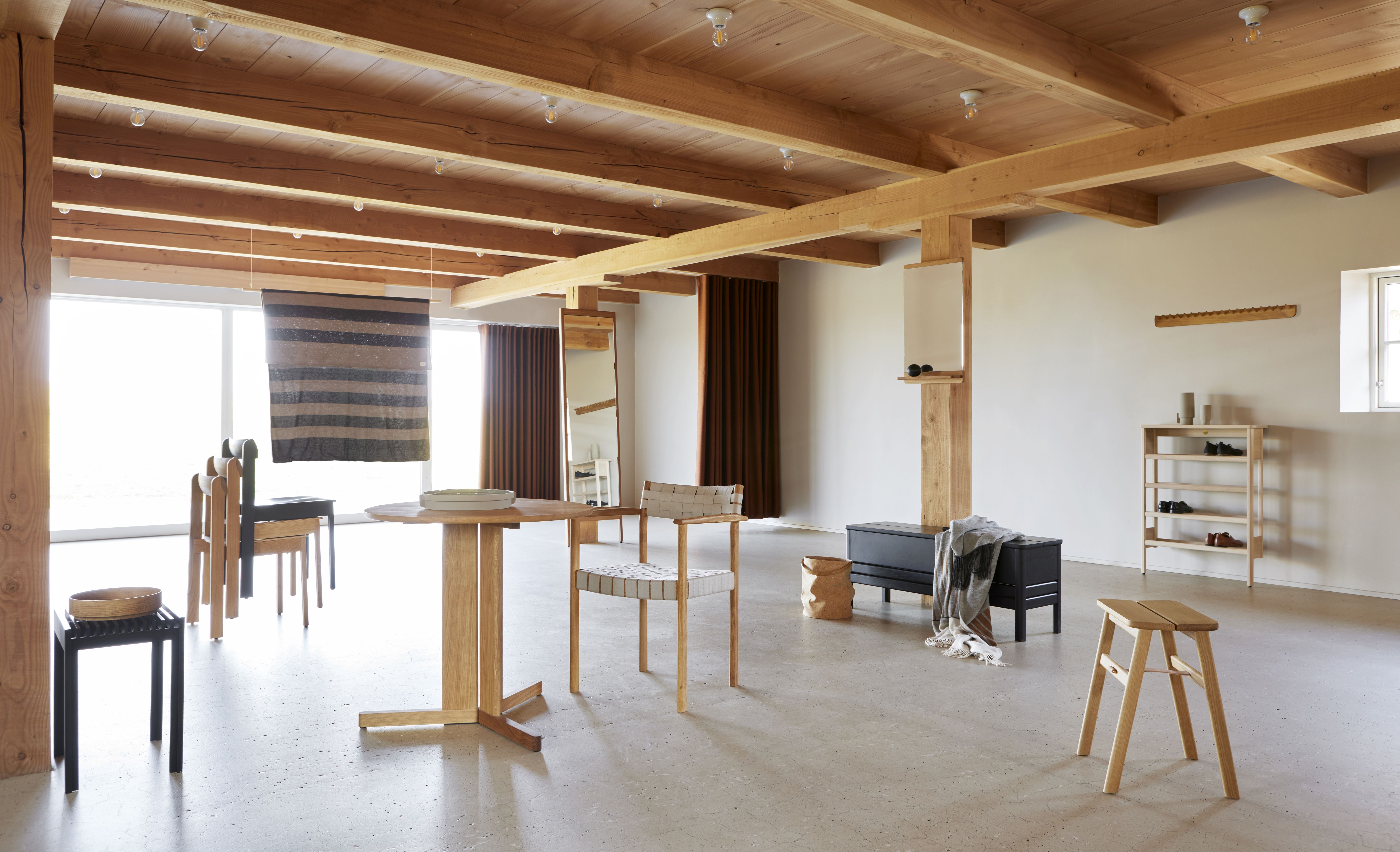 Trefoil Tisch Ø 75 Eiche Form & Refine