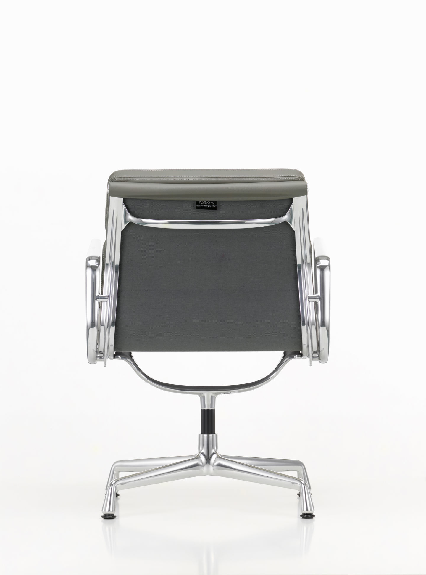 Soft Pad Chair EA207 / EA 207 Sessel Vitra