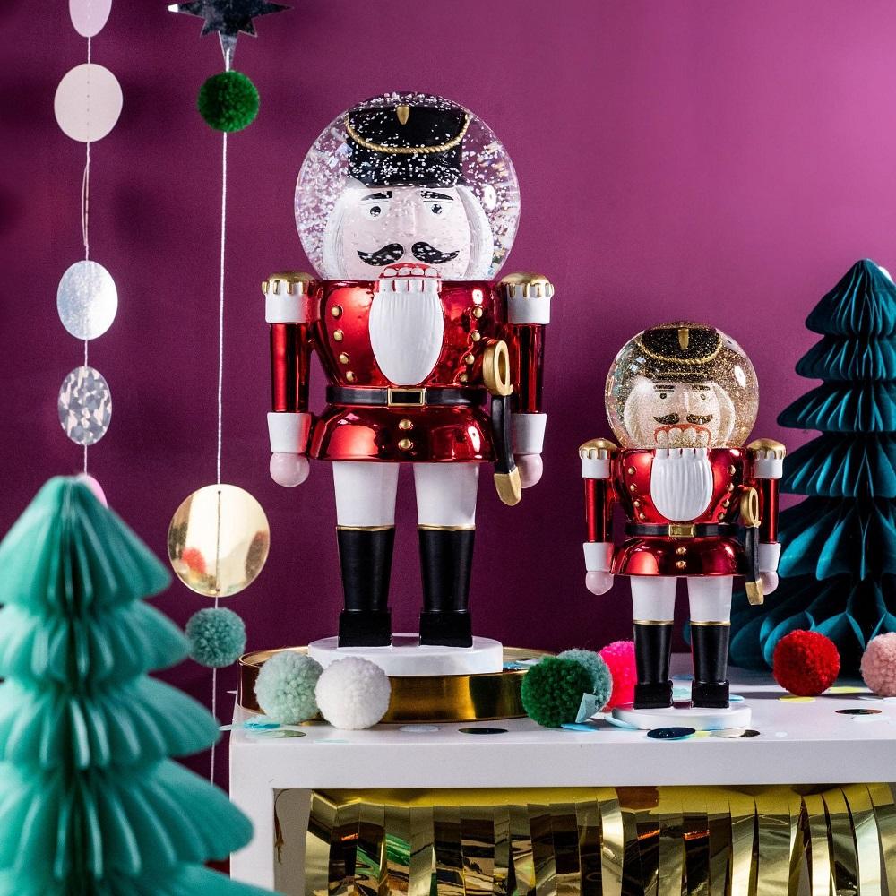 Summerglobe The Giant Nutcracker Nussknacker Schneekugel Donkey EINZELSTÜCK