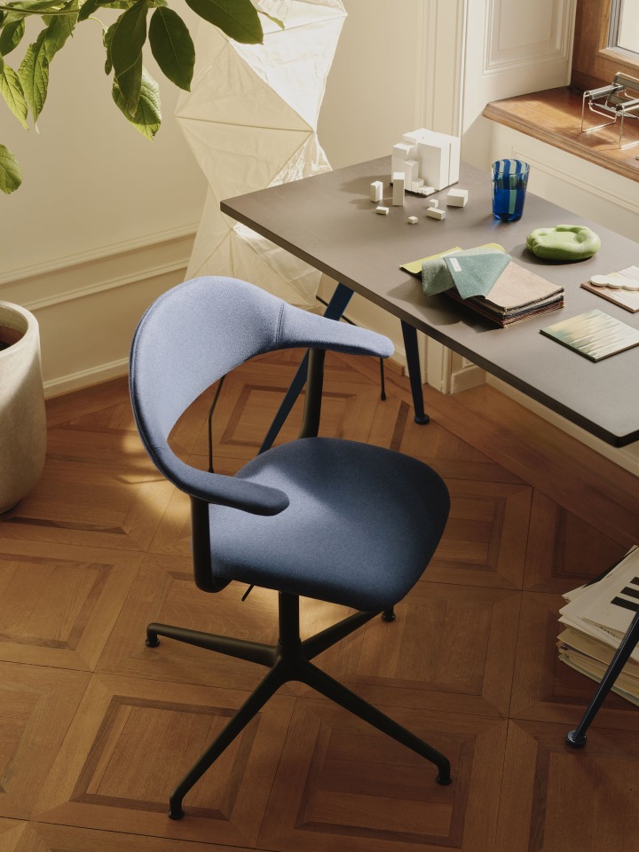 Mynt Rücken und Sitz Plywood Bürodrehstuhl Vitra