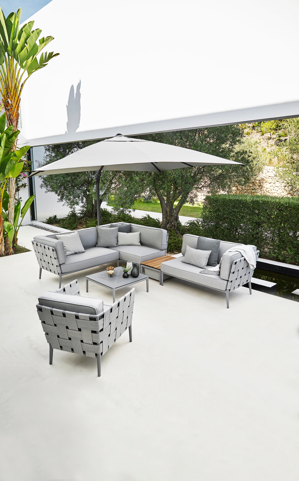 Conic AirTouch Outdoor Loungesessel hellgrau Cane-Line