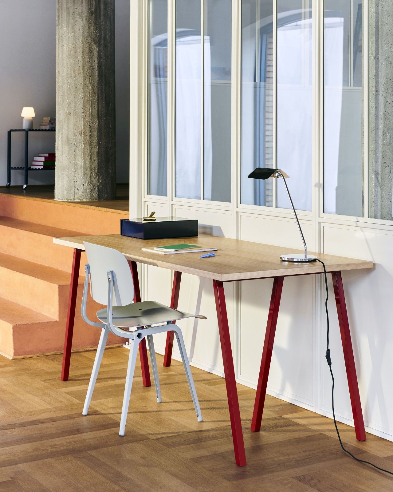 Loop Stand Table Inclusive Support Tisch / Esstisch 160 Hay