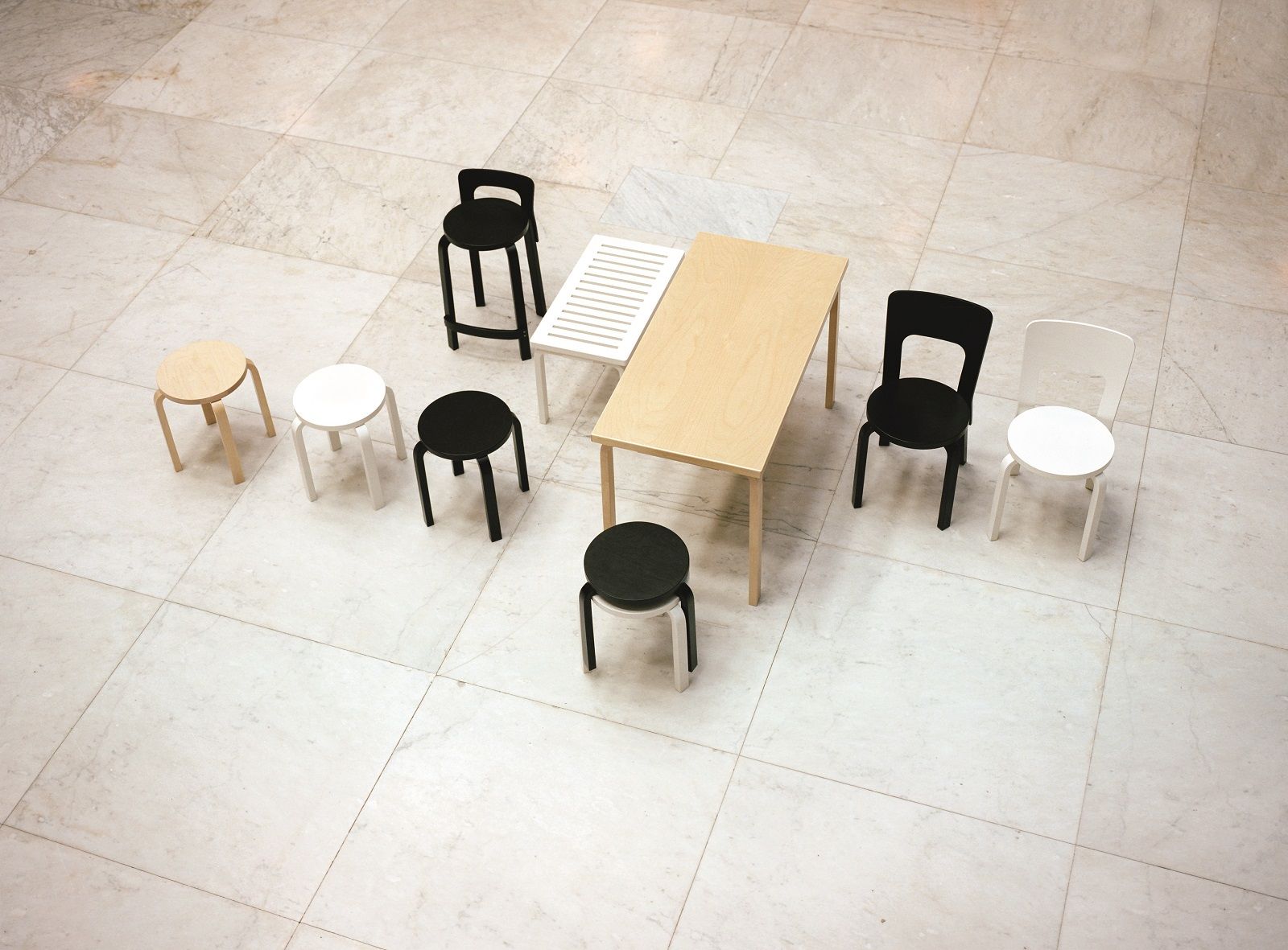 Bench 153B Bank Artek