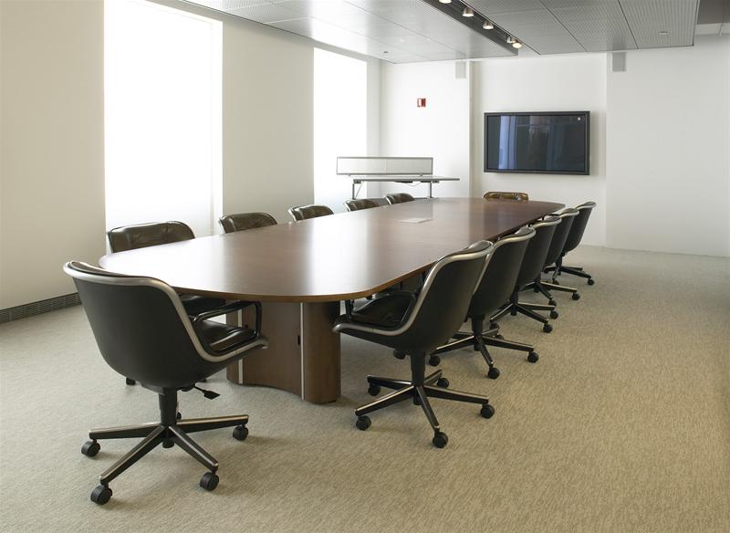 Pollock Executive Drehstuhl mit Armlehnen Knoll International
