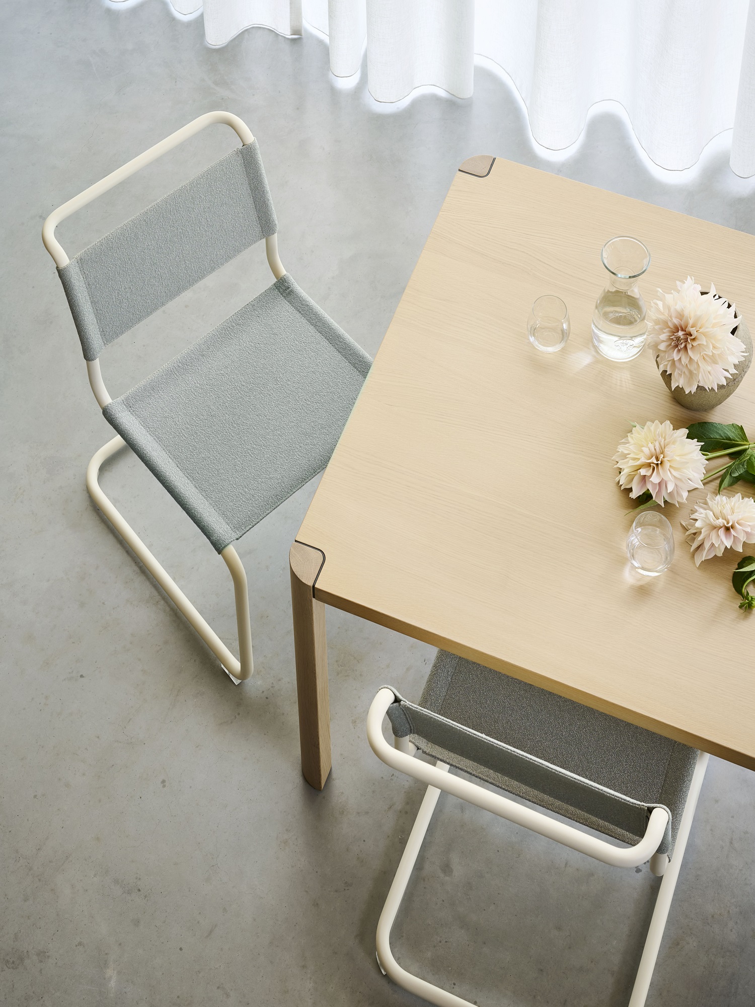 S 33 V / S33 V Freischwinger Thonet