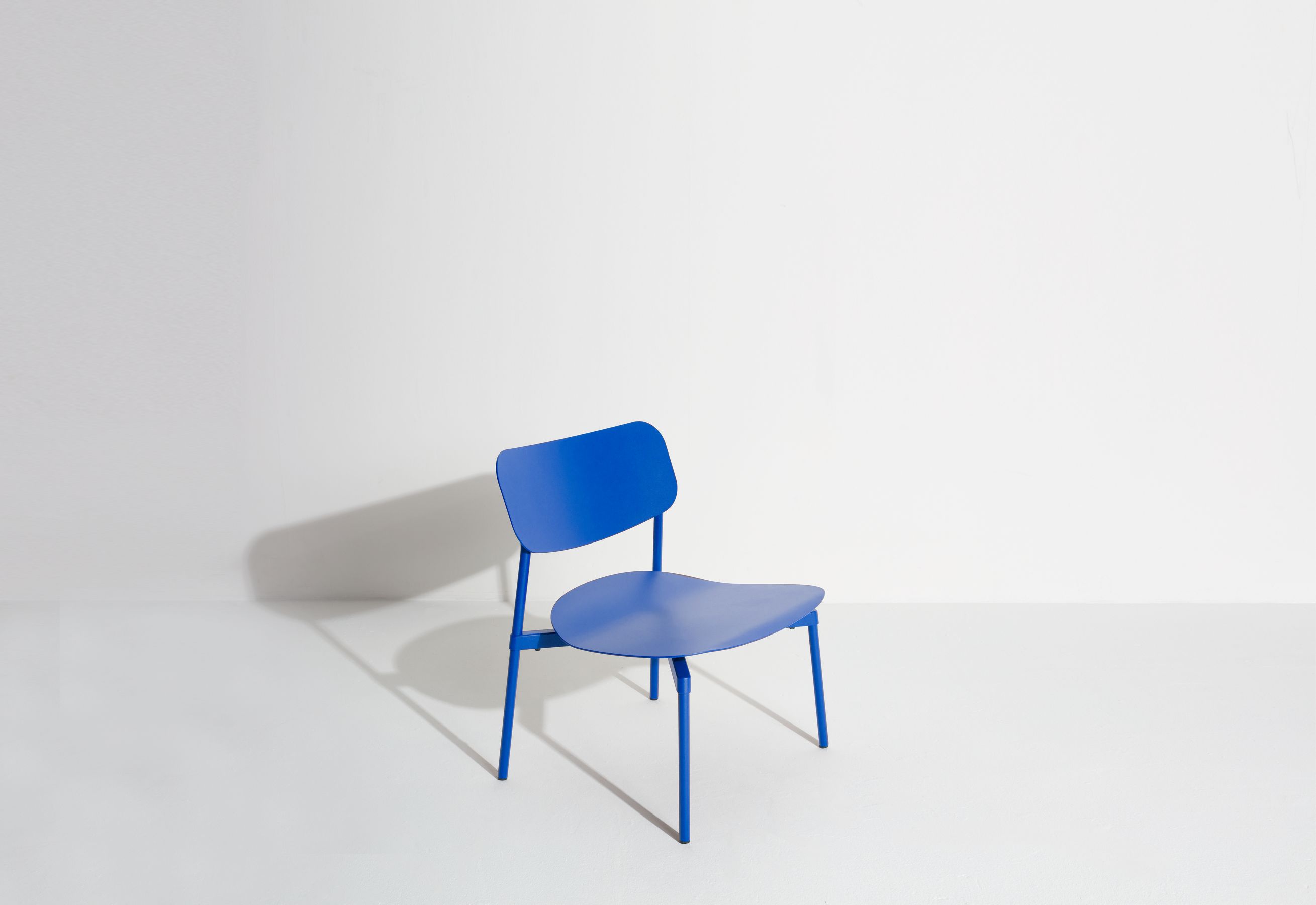 Fromme Lounge Chair Sessel Petite Friture Blau Fromme Lounge Chair Sessel Petite Friture Blau