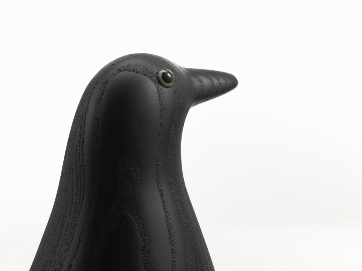 Eames House Bird Skulptur Esche schwarz Vitra NEUE VERSION