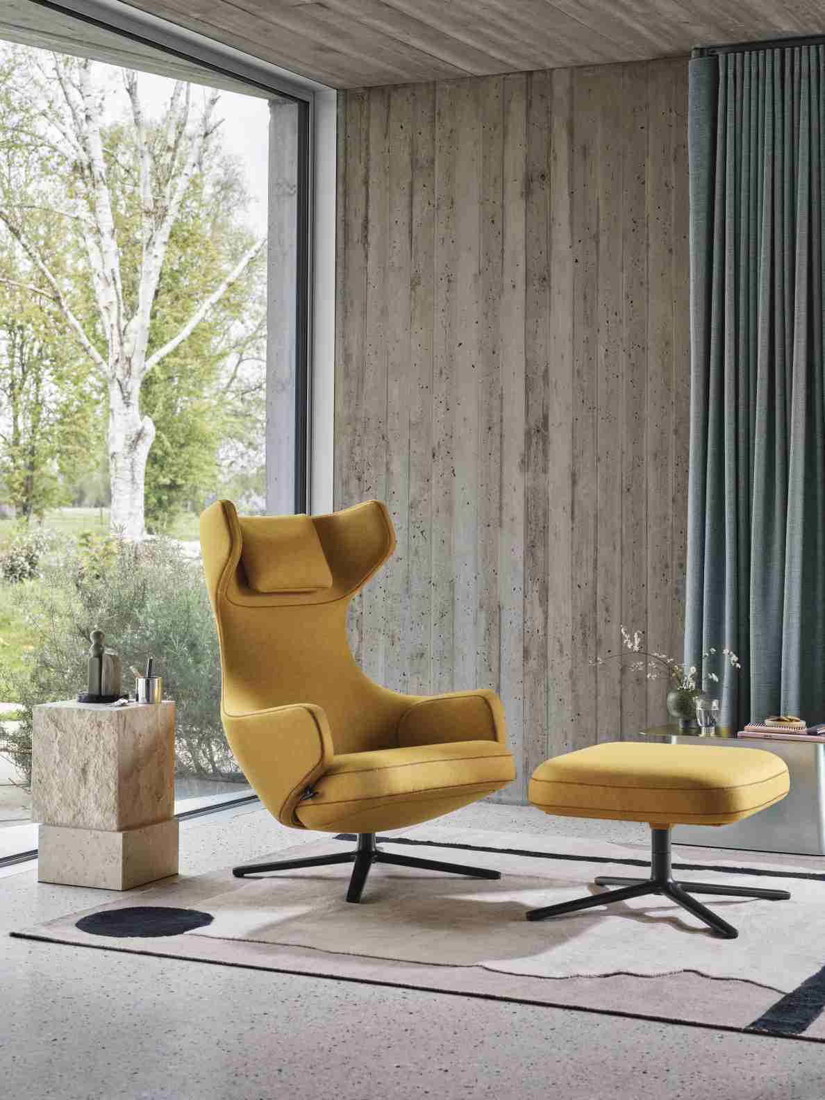 Grand Repos Sessel  + Ottoman Vitra Poliert Nubia Elfenbein / Perle