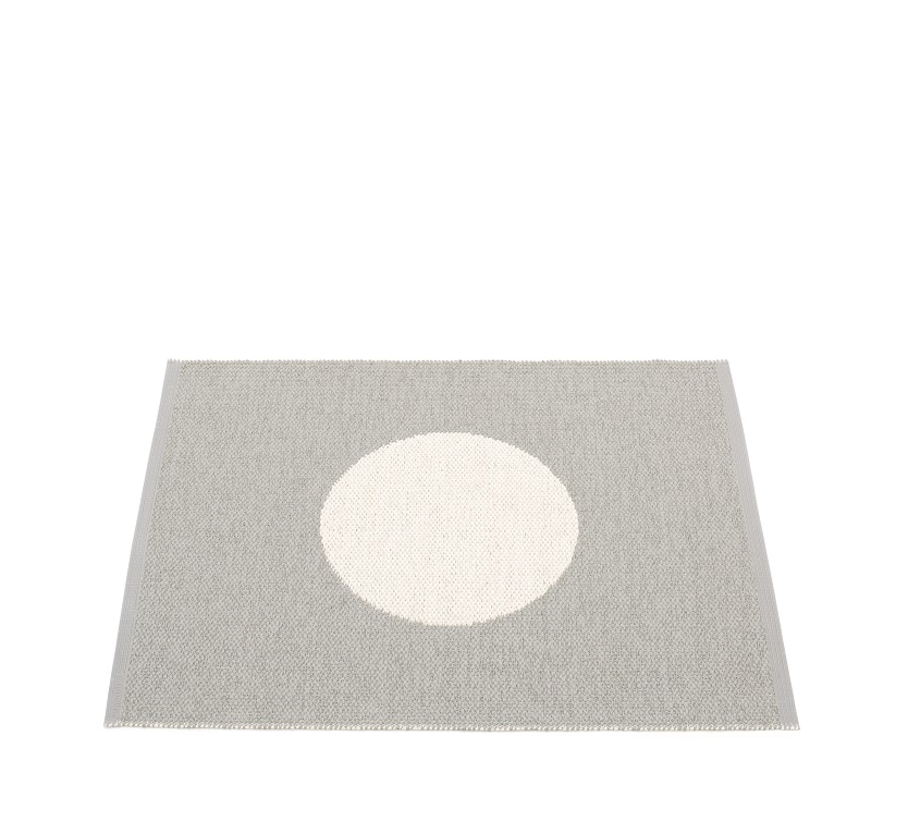 Vera Small One Kunststoffteppich 70x90 cm Pappelina Warm grau