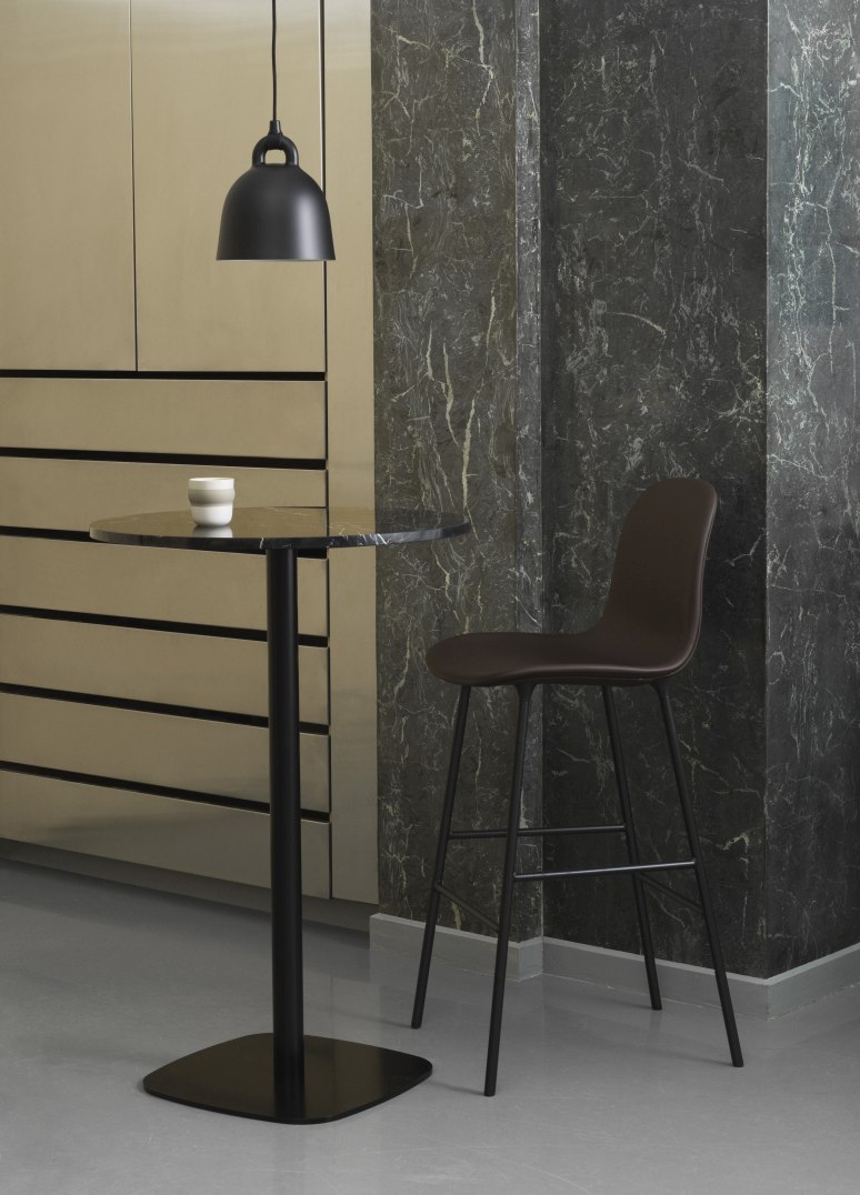 Bell Lamp Hängeleuchte Normann Copenhagen Sand Ø 35 cm