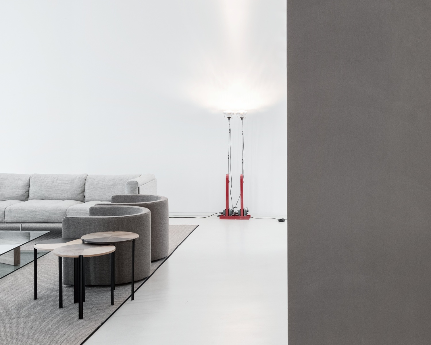 Toio Stehleuchte Flos für indirektes Licht - Verschiedene Farben
