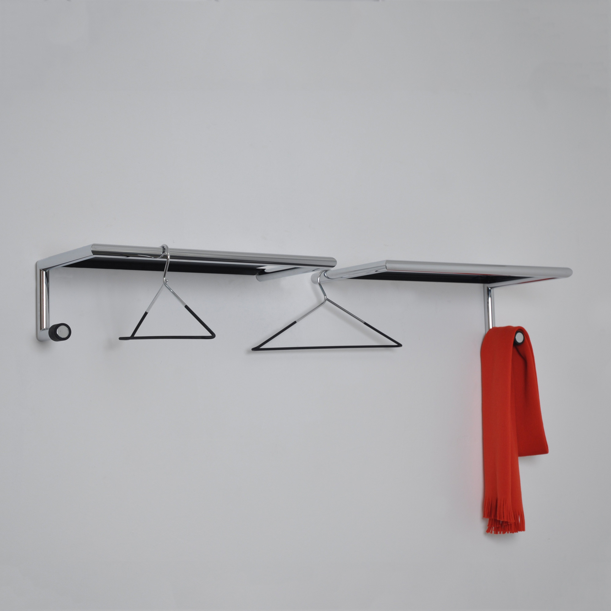 Link 55 Wandgarderobe mit Hutablage Mox Haken links