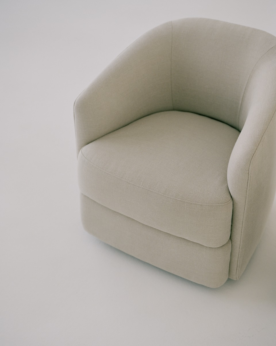 Covent Lounge Chair Narrow Sessel LANA 24 New Works EINZELSTÜCK