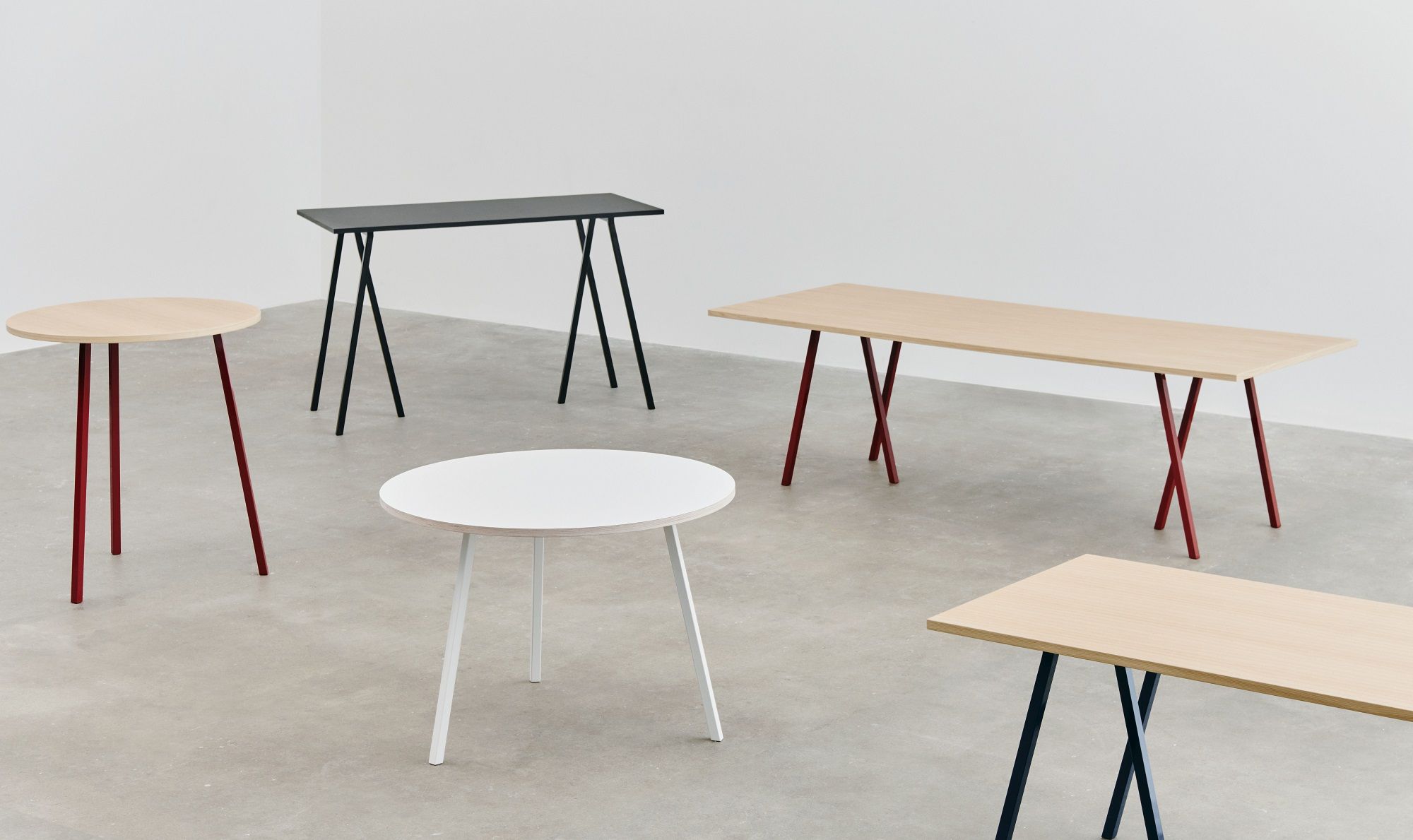 Loop Stand Table Inclusive Support Tisch / Esstisch 180 Hay 