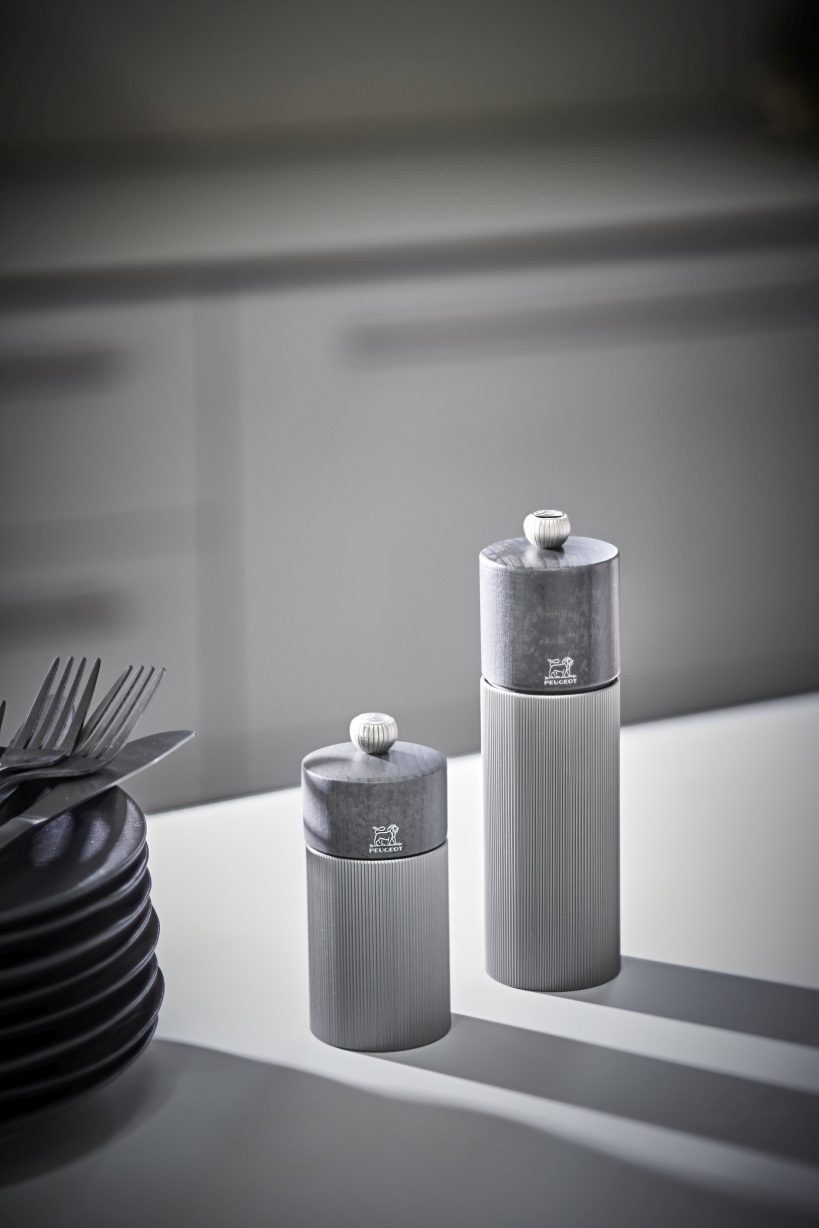 Line Pfeffermühle H 18 cm Graphit & Carbon Peugeot 