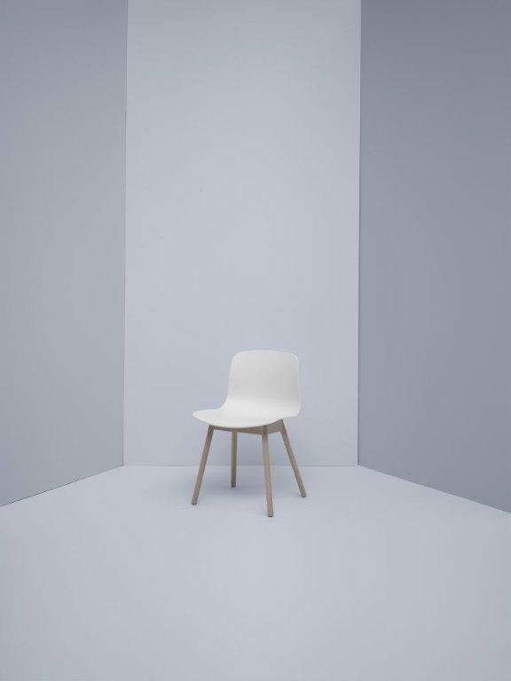 About a Chair AAC12 / AAC 12 Stuhl Hay About a Chair AAC12 / AAC 12 Stuhl Hay