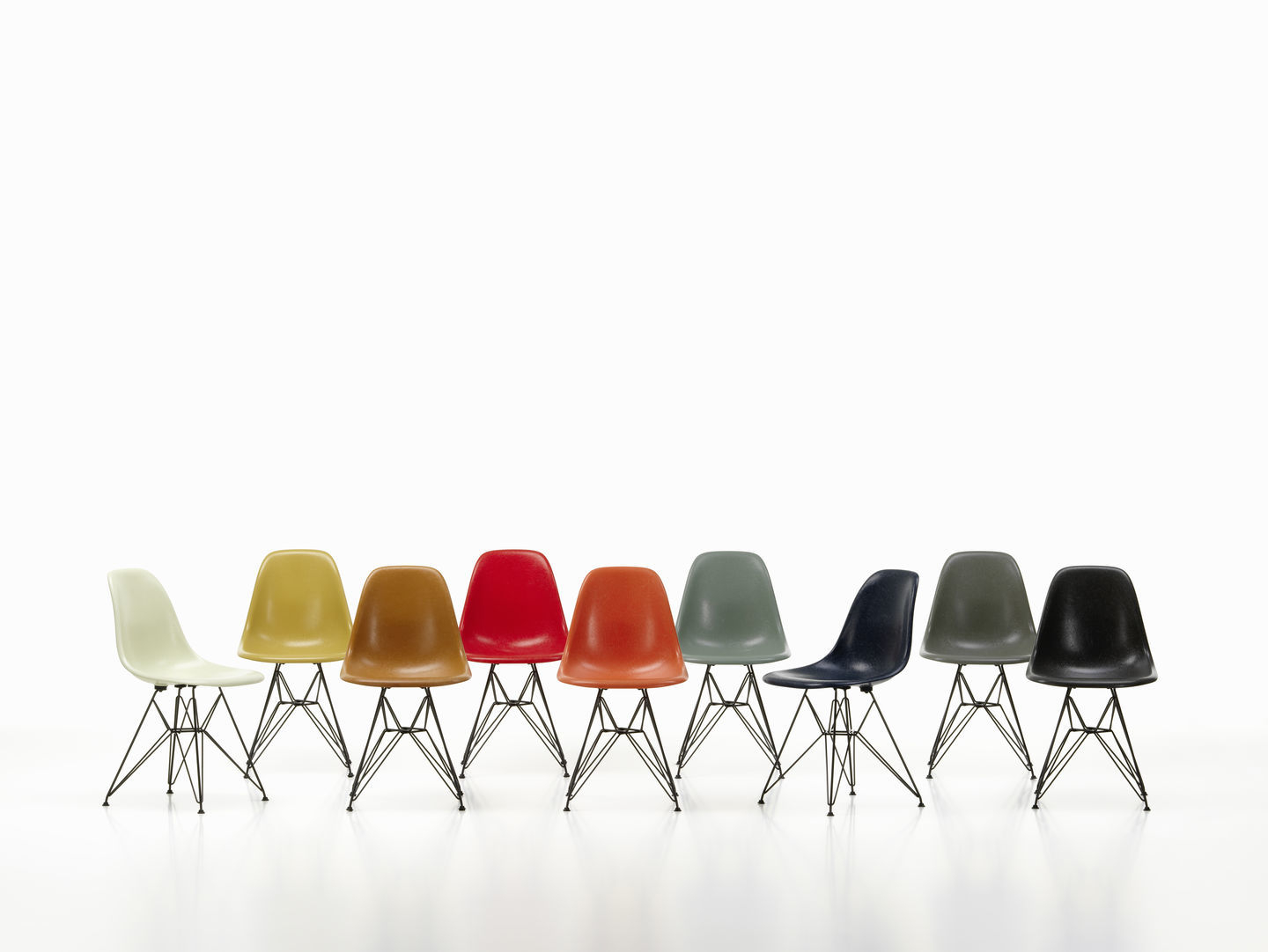 Eames Fiberglass Chair DSR Stuhl Vitra
