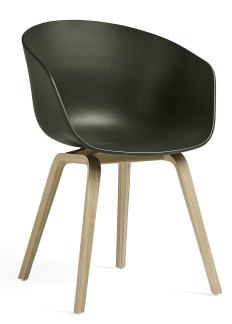 About A Chair AAC22 / AAC 22 Stuhl Hay Eiche geseift - Grün About A Chair AAC22 / AAC 22 Stuhl Hay Eiche geseift - Grün