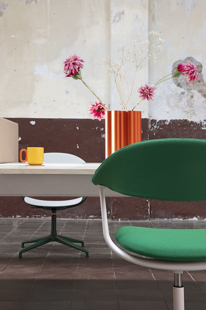 Mynt Rücken und Sitz Kunststoff Bürodrehstuhl Vitra