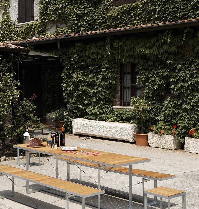 Jever  Architekten Tisch von Jan Kurtz