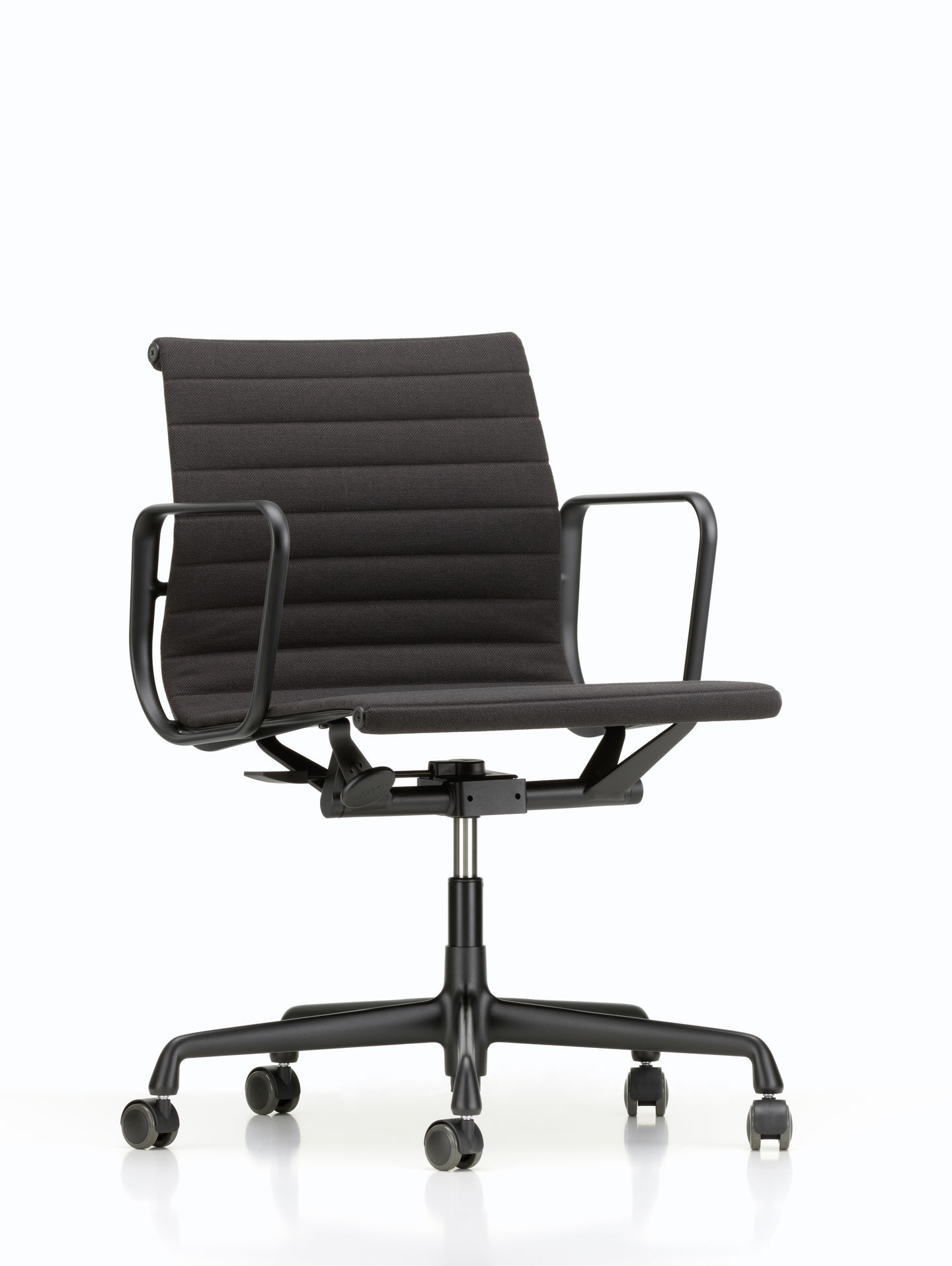 Aluminium Chair EA 117 / EA117 Stuhl Vitra