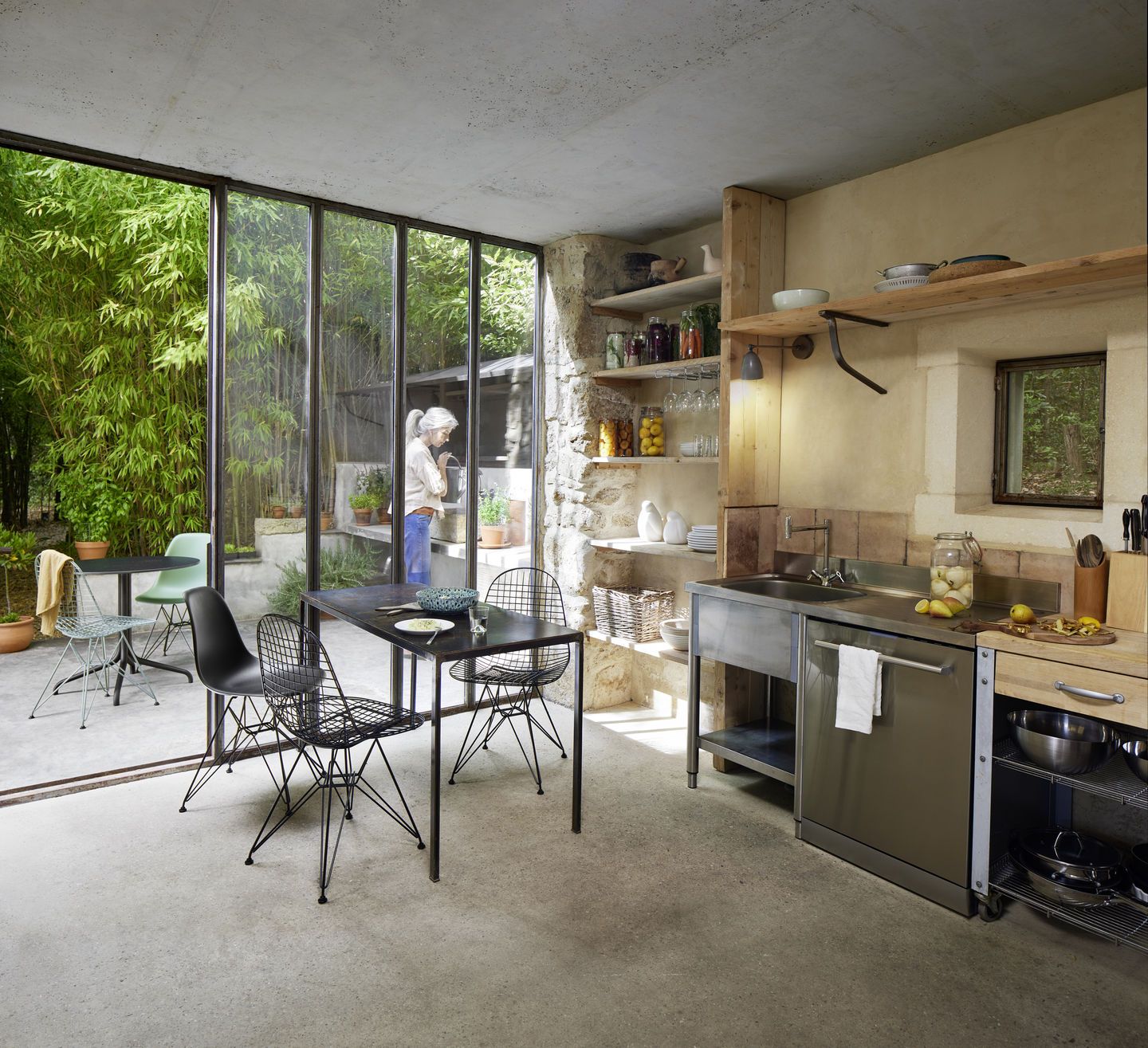 Eames Plastic Side Chair DSR Stuhl Monoton Vitra