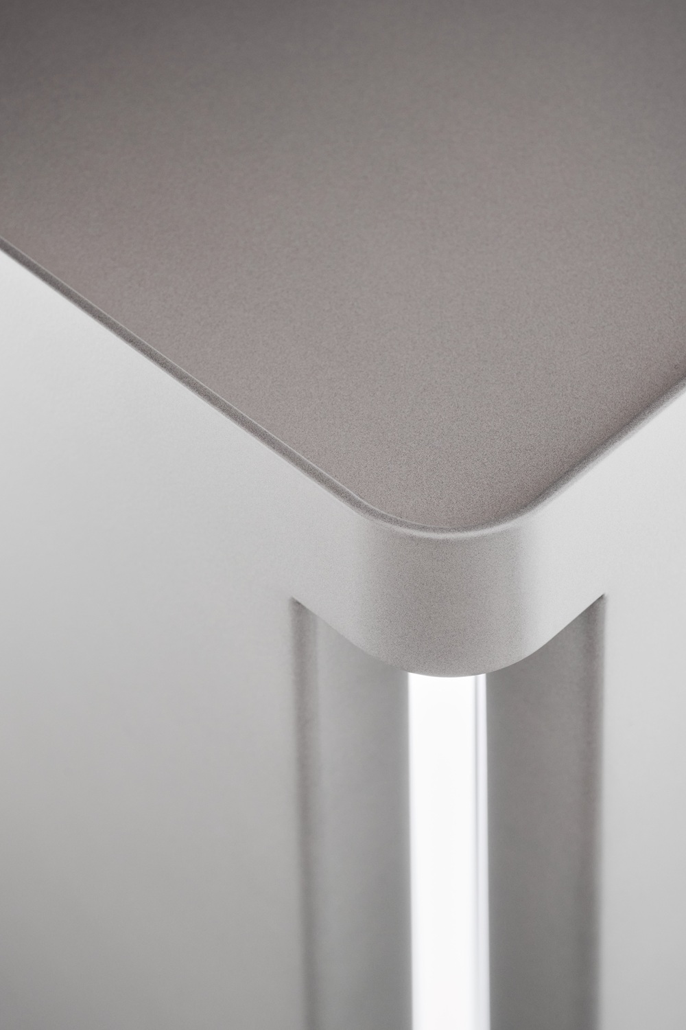 Ambito Side table Beistelltisch Tola Dolza