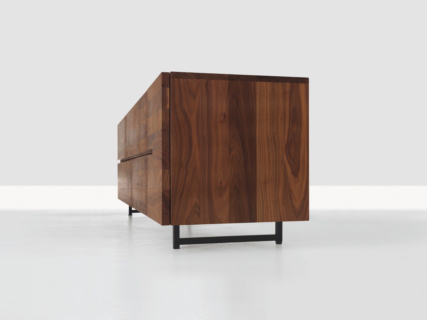 Low Sideboard Massivholz Zeitraum