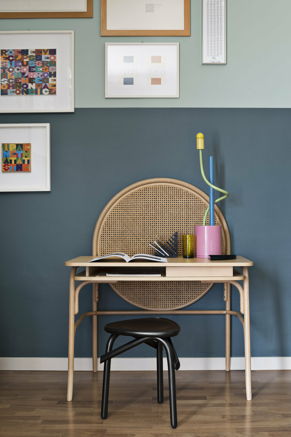 Allegory Desk Schreibtisch mit Schublade Wiener GTV Design