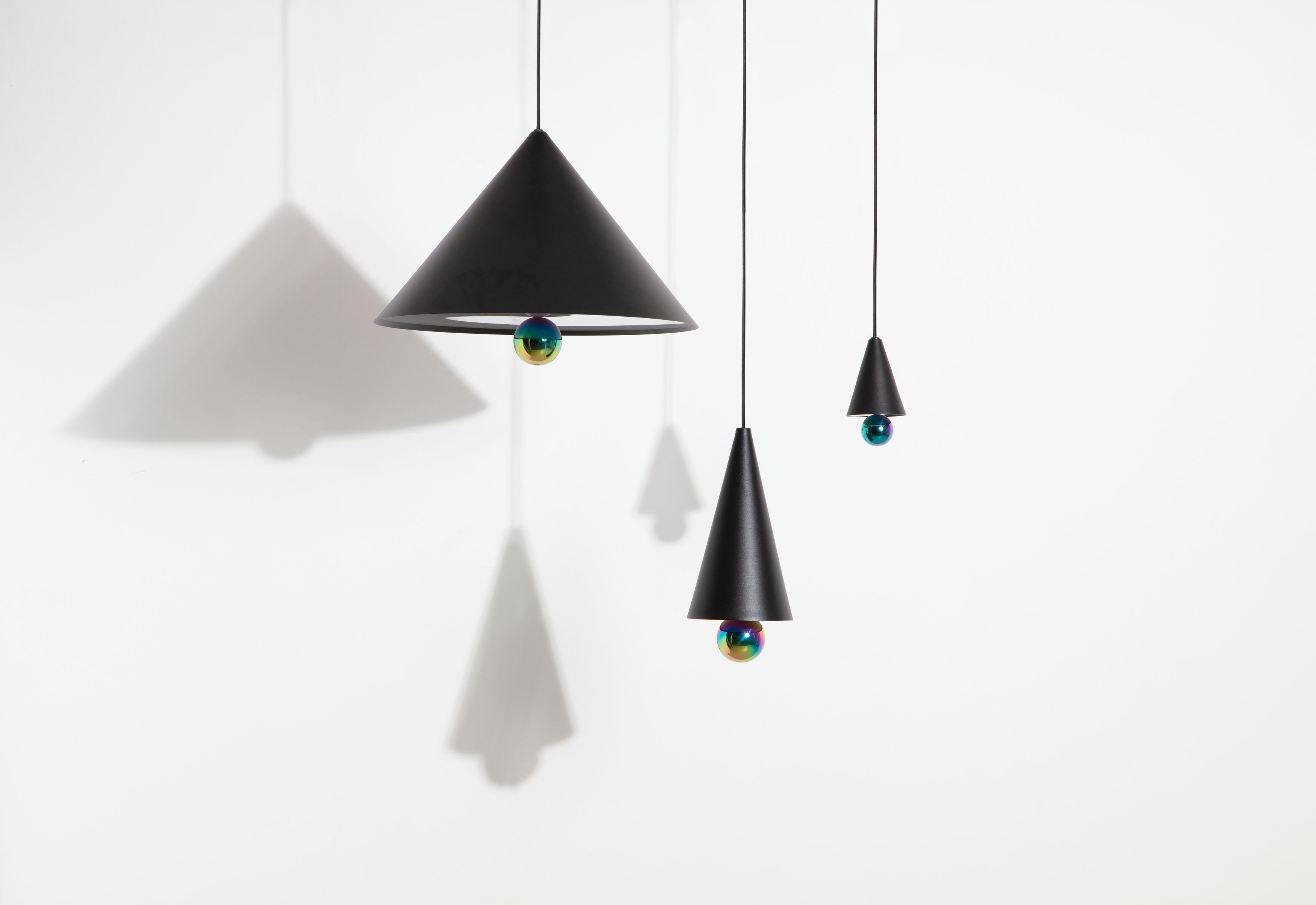 Cherry Pendant light Pendelleuchte L Petite Friture