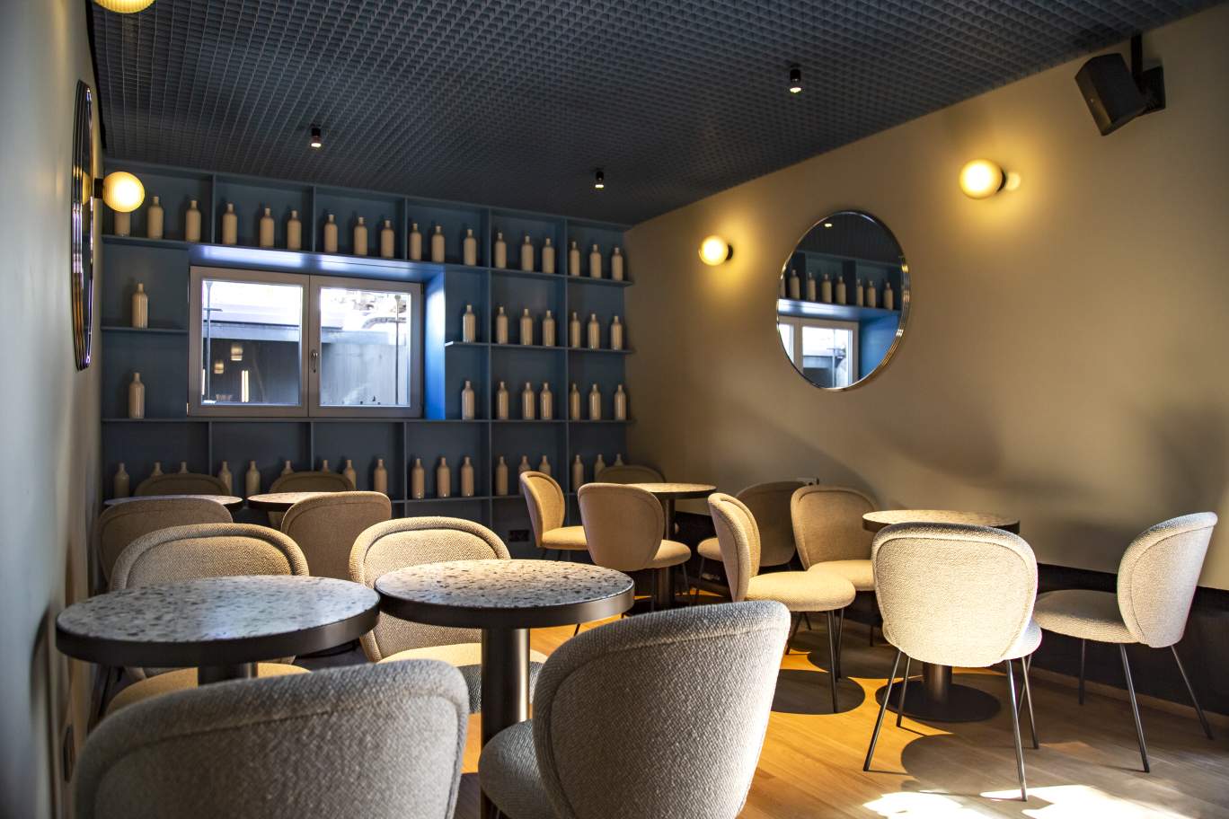 Stellar wall one Wandleuchte Aubergine/Schwarz Pulpo