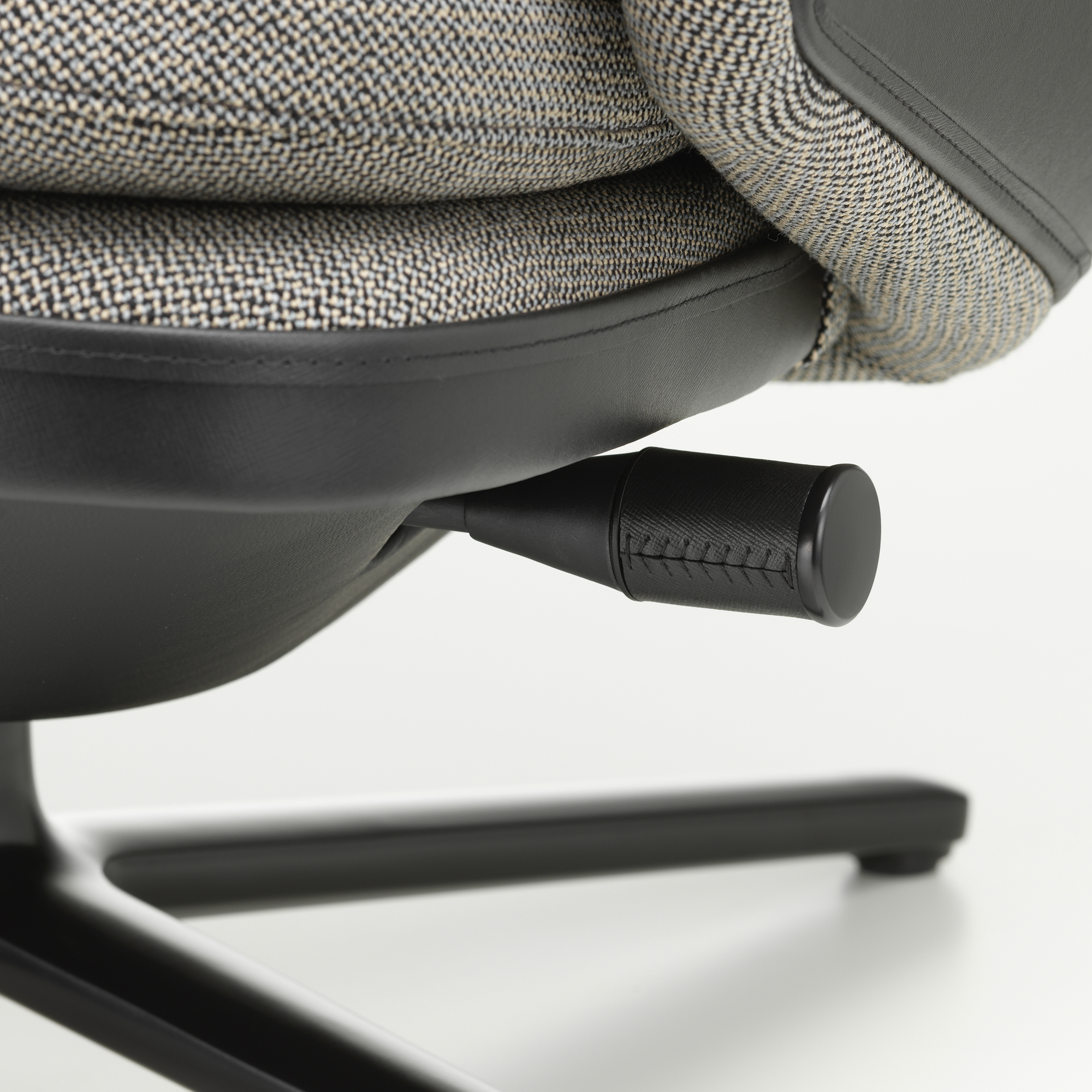 Grand Relax Sessel & Ottoman Vitra