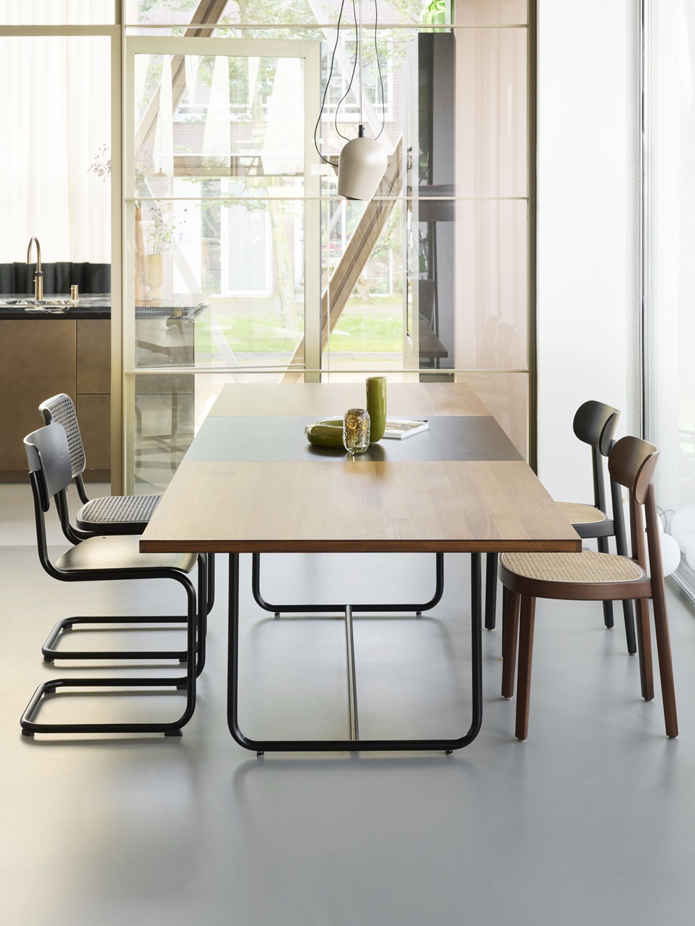 S 32 V Stahlrohr Klassiker Freischwiger CHROM / SCHWARZ Thonet VORZUGSKOMBINATION