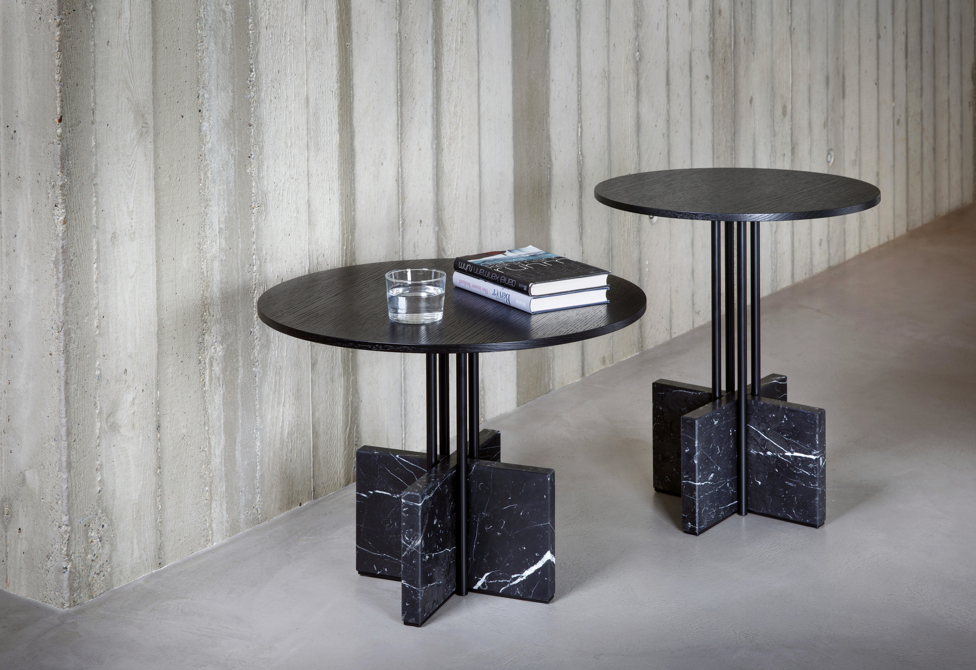 Gravity Table Beistelltisch Hoch Breccia Pernice Favius