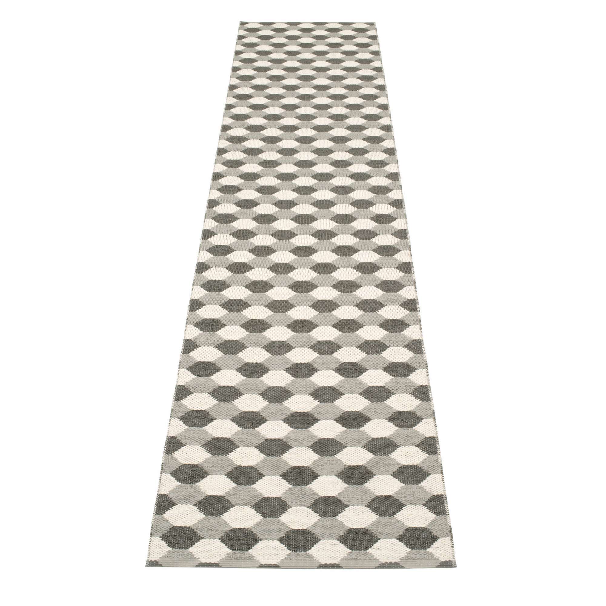 Dana Kunststoffteppich Pappelina in Grau mit geometrischem Muster, ideal für drinnen und draußen.