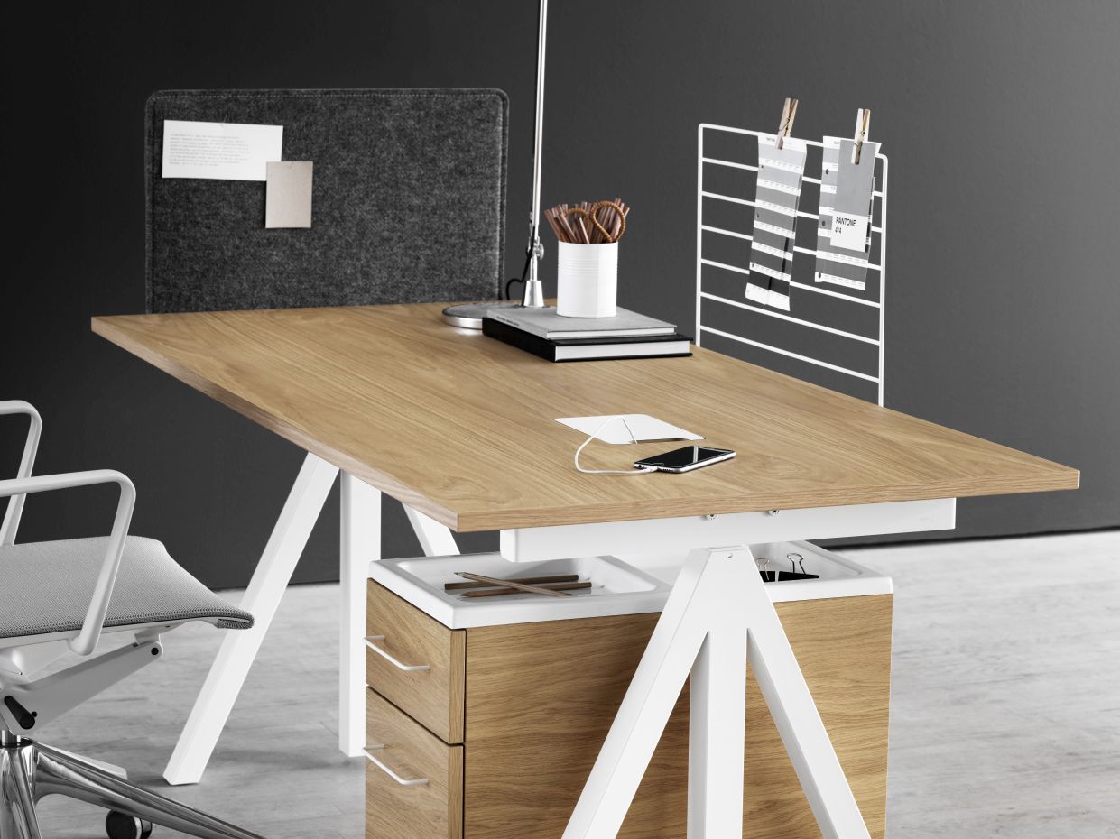 Schreibtisch Fix String Furniture Eiche
