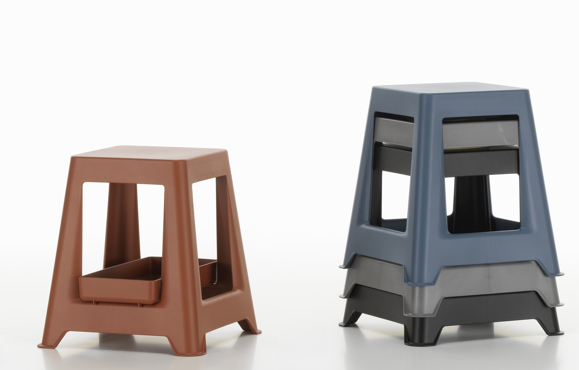 Chap Hocker RE  Vitra