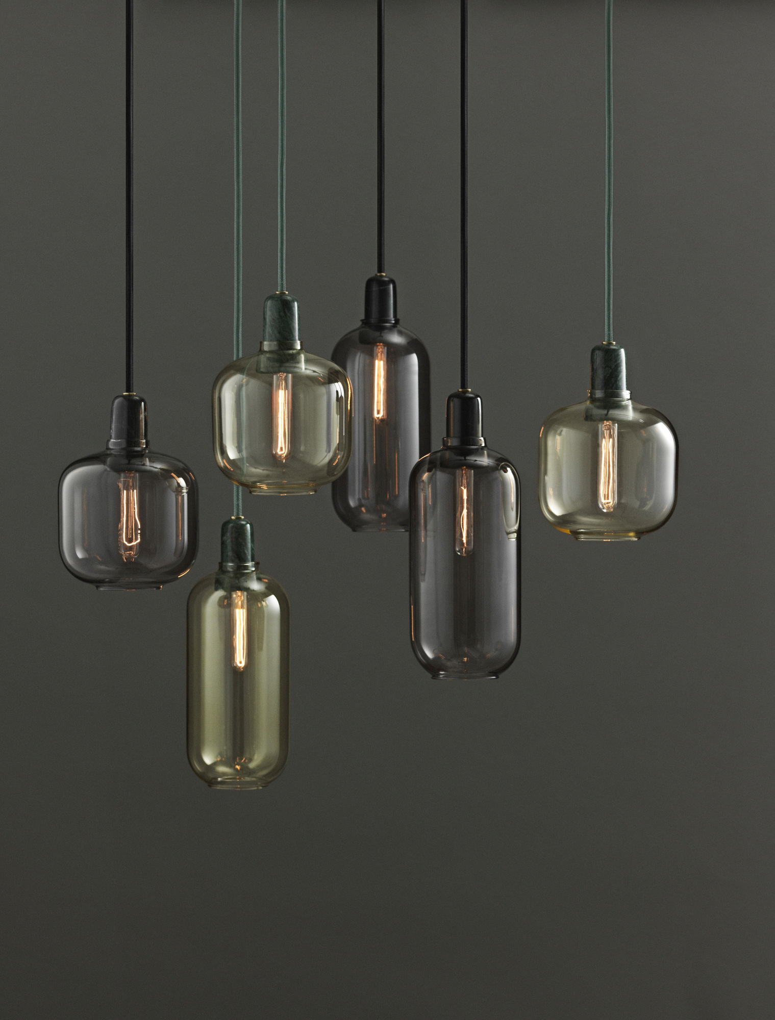 Amp Lamp Hängeleuchte  Ø 11,2 x H 26 cm / GOLD-GRÜN Normann Copenhagen EINZELSTÜCK