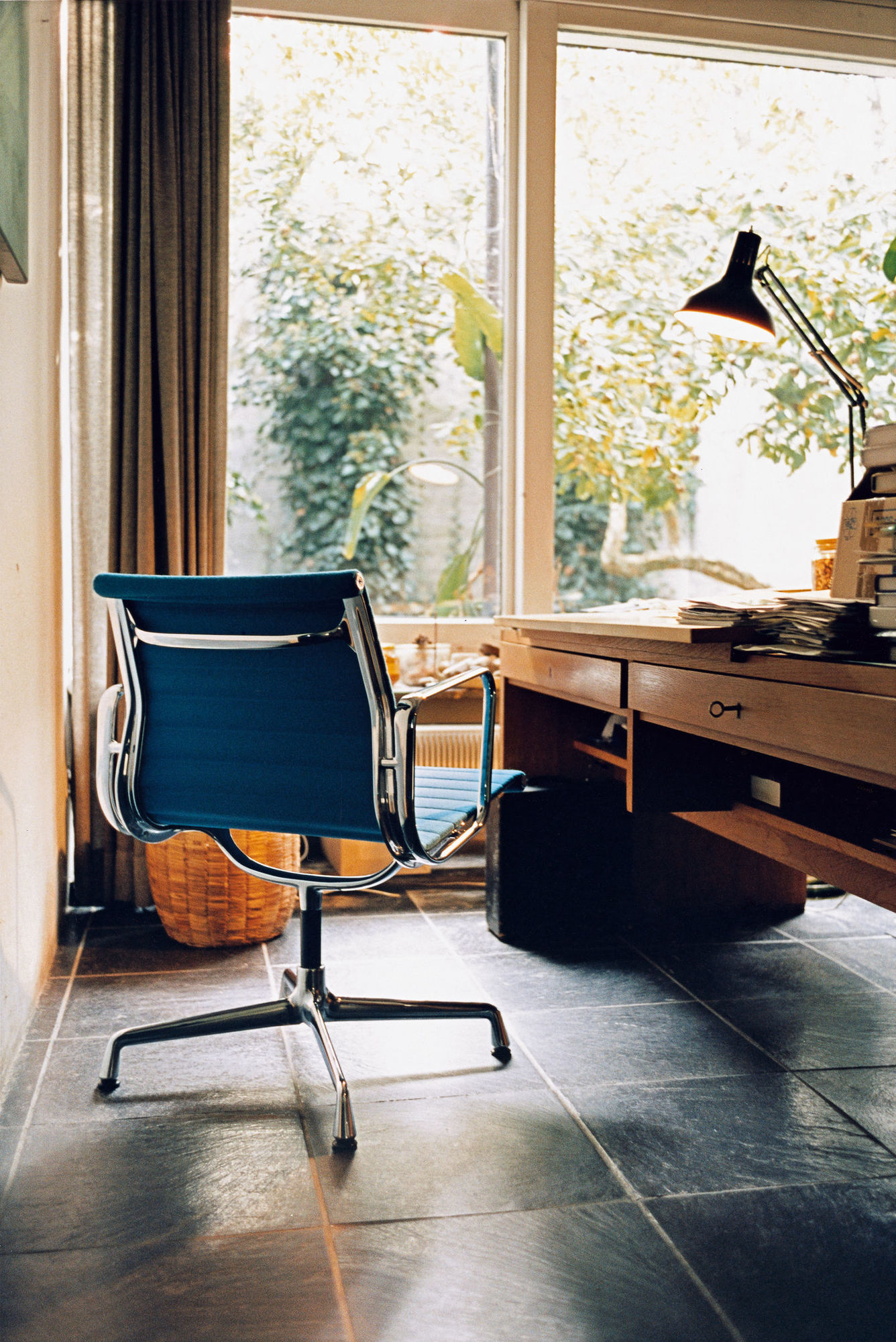 Aluminium Chair EA108 / EA 108 Stuhl Vitra
