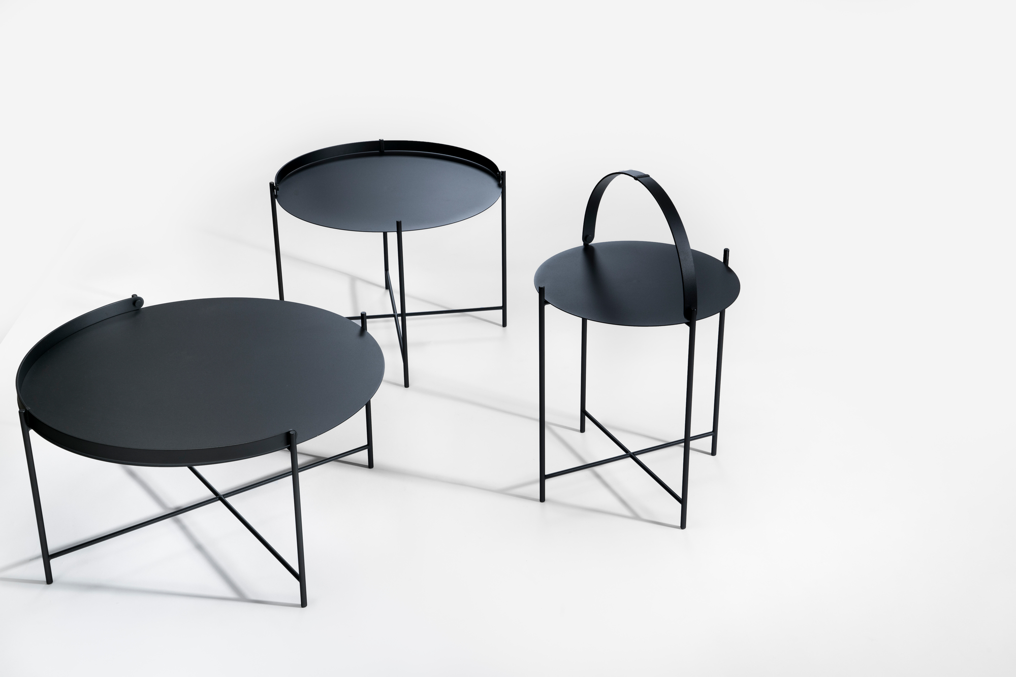 Edge Tray Table Beistelltisch klein Outdoor Houe