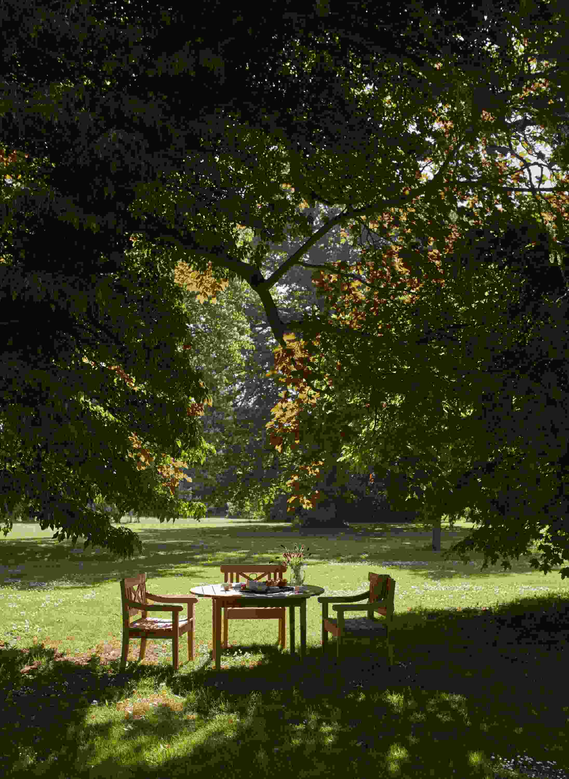 Drachmann Table Tisch Ø 126 cm Outdoor Skagerak by Fritz Hansen