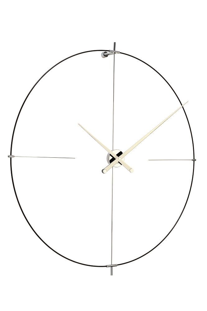 Nomon Bilbao Wanduhr mit schwarzem Rahmen und weißen Zeigern, modernes Design für Wohnzimmer.