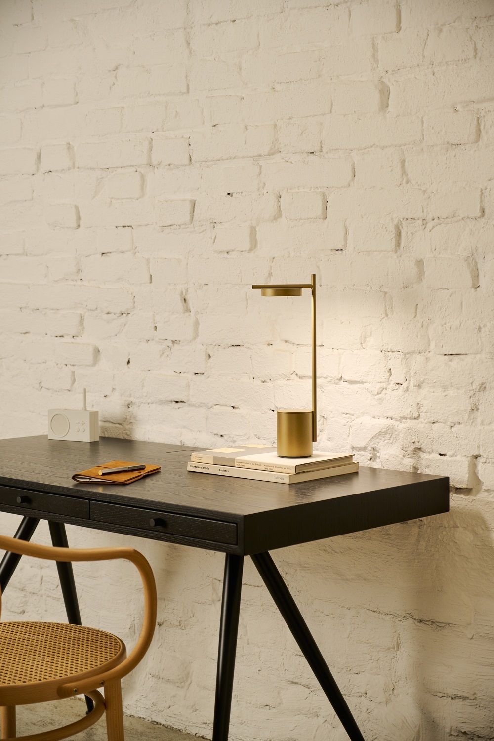 Igram Portable Table Lamp Shape I Akkuleuchte / Tischleuchte Grupa
