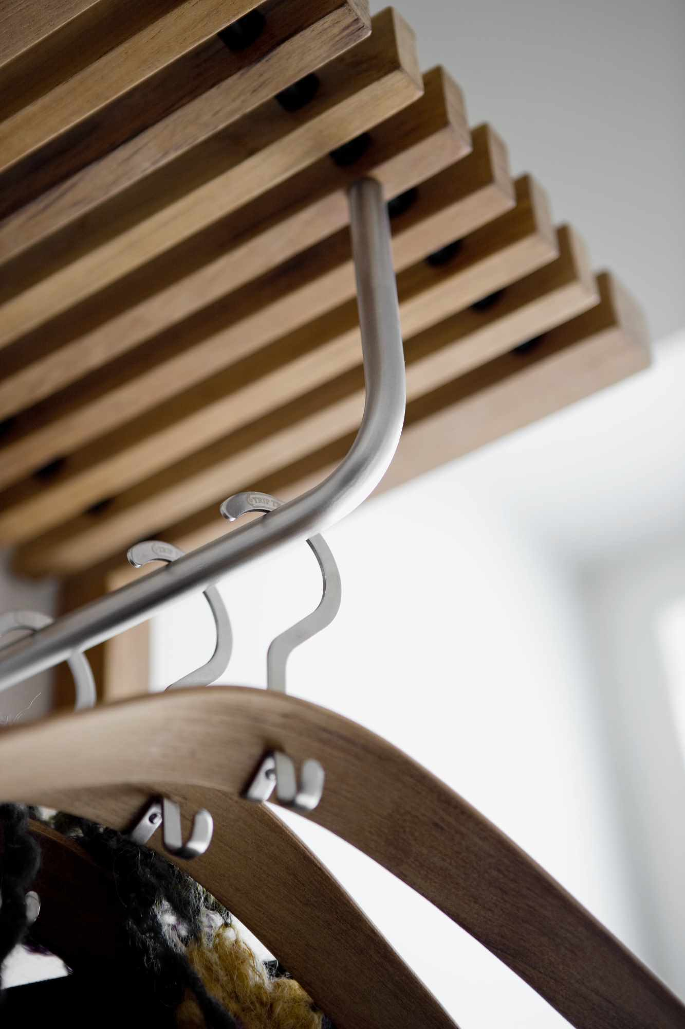 Cutter Mini Wardrobe Wandgarderobe Skagerak-Teak