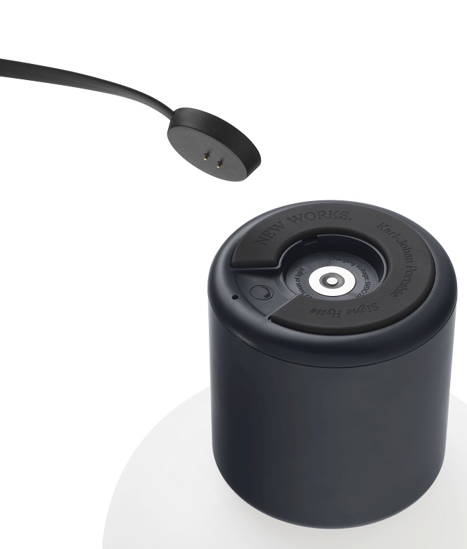 Karl-Johan Portable Table Lamp Akkuleuchte / Tischleuchte New Works Karl-Johan Portable Table Lamp Akkuleuchte / Tischleuchte New Works