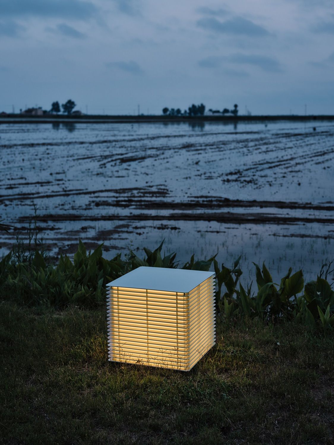 Shiro Outdoor Table lamp Tischleuchte Santa & Cole