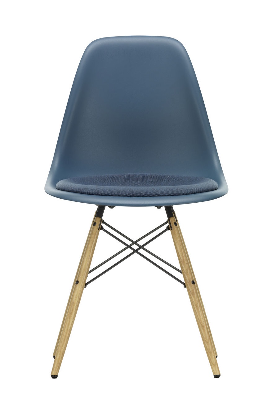 Eames Plastic Side Chair DSW Stuhl mit Sitzpolster Vitra