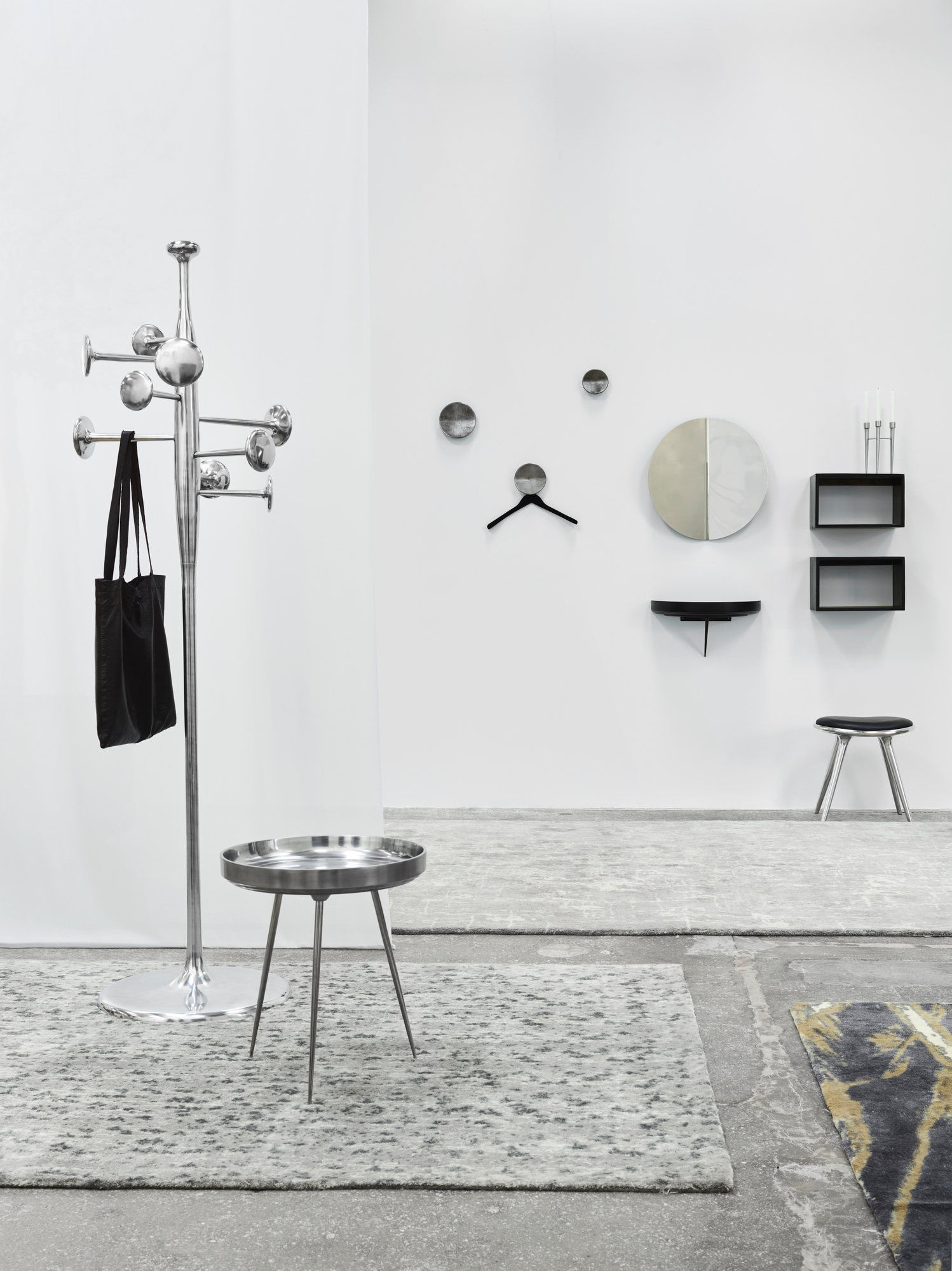 Imago Mirror Object Wandspiegel Edelstahl Mater